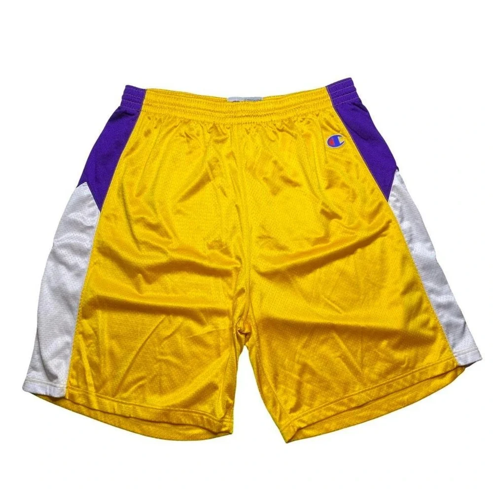 Vintage 90s basketball shorts‎